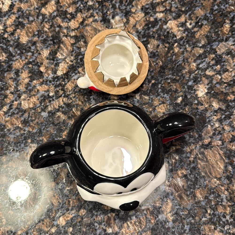 Disney Santa Mickey Mug - Picture 2 of 4